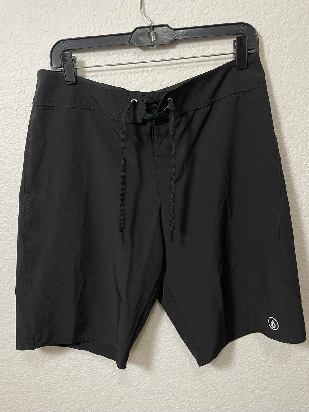 Volcom Simply Solid 11 Board Shorts Black Size 11 Surf Swim NWT